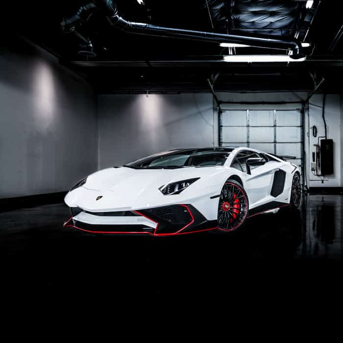 about-page2 white and red Lamborghini Huracan